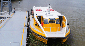 Bus fluvial Saigon à Ho Chi Minh - Ville fonctionne officiellement 